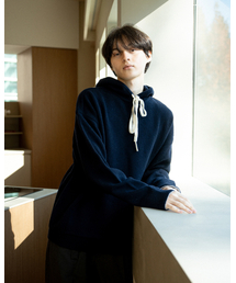 ASTLAY（アストレイ）の「Lambswool Hood Sweater (Navy/Cream)（パーカー）」