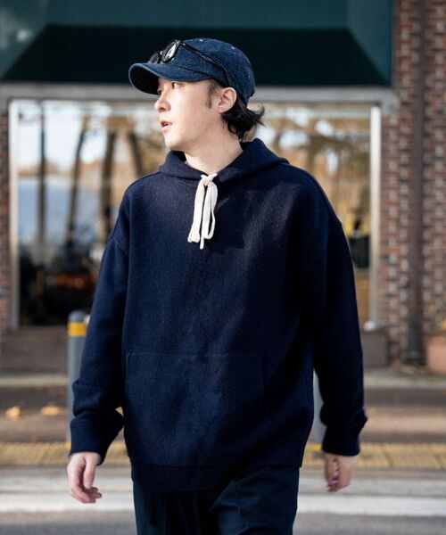ASTLAY（アストレイ）の「Lambswool Hood Sweater (Navy/Cream)（パーカー・メンズ・その他・3/2）」の17枚目の写真