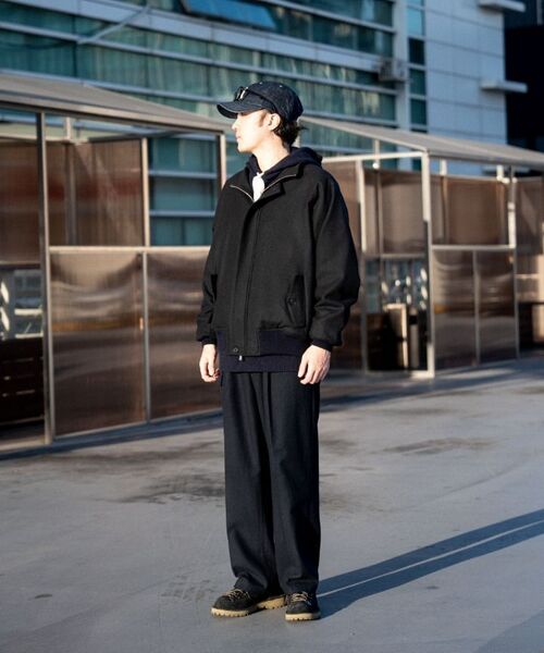 ASTLAY（アストレイ）の「Lambswool Hood Sweater (Navy/Cream)（パーカー・メンズ・その他・3/2）」の15枚目の写真