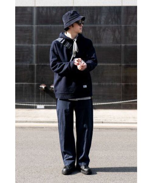ASTLAY（アストレイ）の「Lambswool Hood Sweater (Navy/Cream)（パーカー・メンズ・その他・3/2）」の5枚目の写真