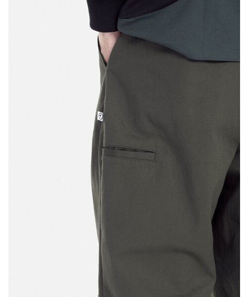 LORES(ロアス)の「Creased Wide Pants - Dark Olive(その他パンツ・レディース・その他・MEDIUM/LARGE)」の9枚目の写真