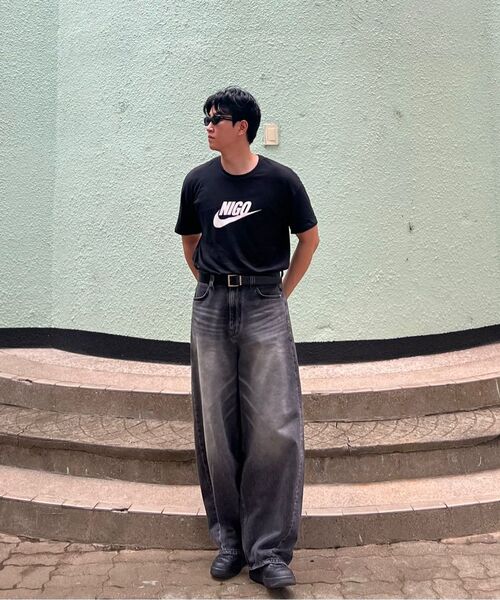 NOUN(ノウン)の「wide curved denim pants (black)(デニムパンツ・メンズ・その他・0/1/2)」の11枚目の写真