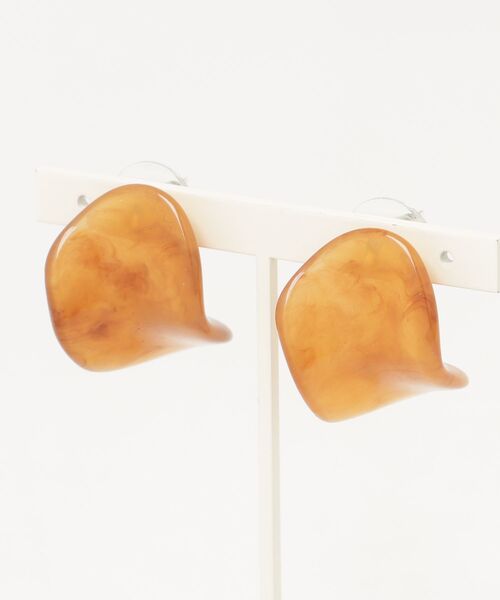 Trish（トリッシュ）の「ウェーブレジンピアス（ピアス（両耳用）・レディース・ブラウン/アイボリー・FREE）」の20枚目の写真