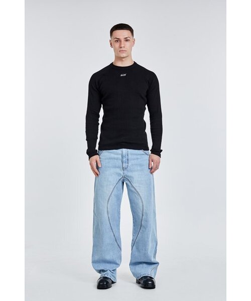 51%（フィフティーワンパーセント）の「Irregular Logo embroidery Longsleeve - Black（Tシャツ/カットソー・メンズ・その他・MEDIUM/LARGE/X-LARGE）」の2枚目の写真