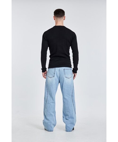 51%（フィフティーワンパーセント）の「Irregular Logo embroidery Longsleeve - Black（Tシャツ/カットソー・メンズ・その他・MEDIUM/LARGE/X-LARGE）」の4枚目の写真