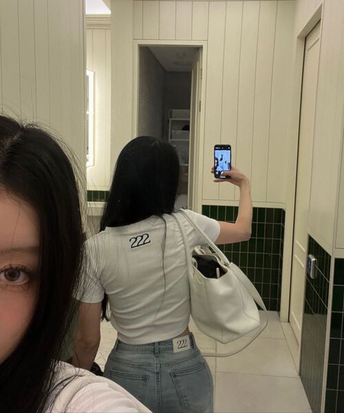 222(イトゥドゥル)の「TOP 020 (WHITE)(Tシャツ/カットソー・レディース・ホワイト・FREE)」の3枚目の写真