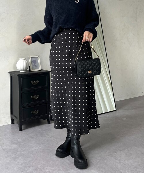 prose verse（プロズヴェール）の「サテンドットバイアススカート（スカート・レディース・ブラック/アイボリー・MEDIUM/LARGE）」の2枚目の写真