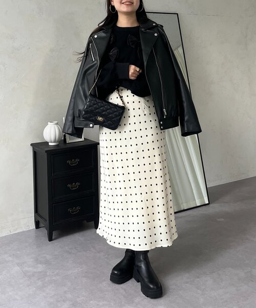 prose verse（プロズヴェール）の「サテンドットバイアススカート（スカート・レディース・ブラック/アイボリー・MEDIUM/LARGE）」の16枚目の写真