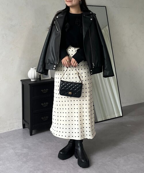 prose verse（プロズヴェール）の「サテンドットバイアススカート（スカート・レディース・ブラック/アイボリー・MEDIUM/LARGE）」の17枚目の写真