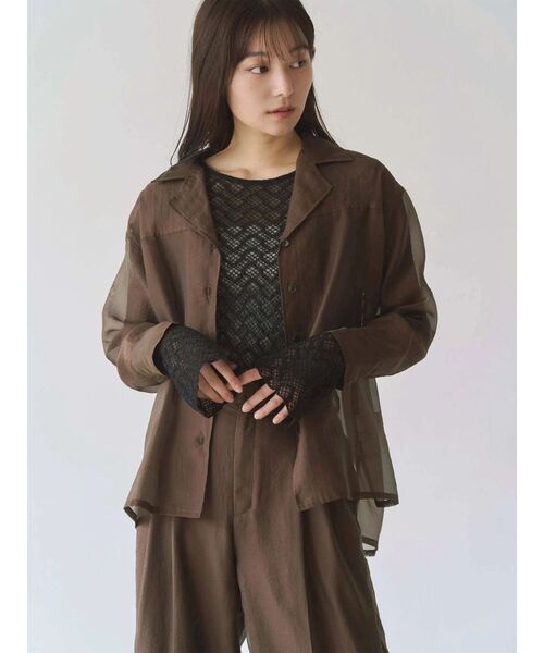 TONAL(トーナル)の「シアー開衿シャツ(シャツ/ブラウス・レディース・ブルー/ブラウン/ブラック・MEDIUM)」の1枚目の写真