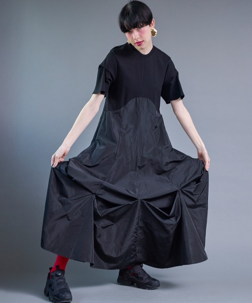 UP TUCK HALF SLEEVE OP（ワンピース）｜OMMO（オーエムエムオー）の 