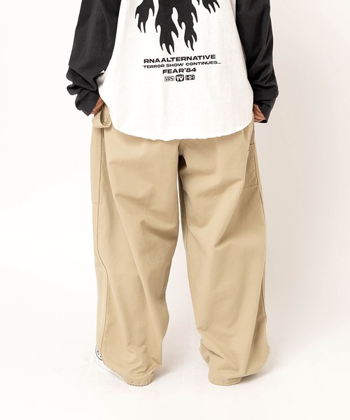 RNA（アールエヌエー）の「R4122 イージーＢＩＧペインター（チノパンツ・レディース・ベージュ/グレー・MEDIUM）」の5枚目の写真