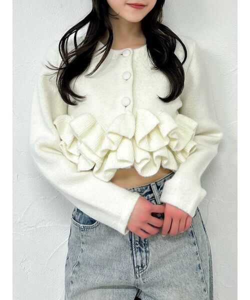 dazzlin（ダズリン）の「ヘムフリルニットジャケット（ノーカラージャケット・レディース・チャコールグレー/ブルー/アイボリー・FREE）」の13枚目の写真