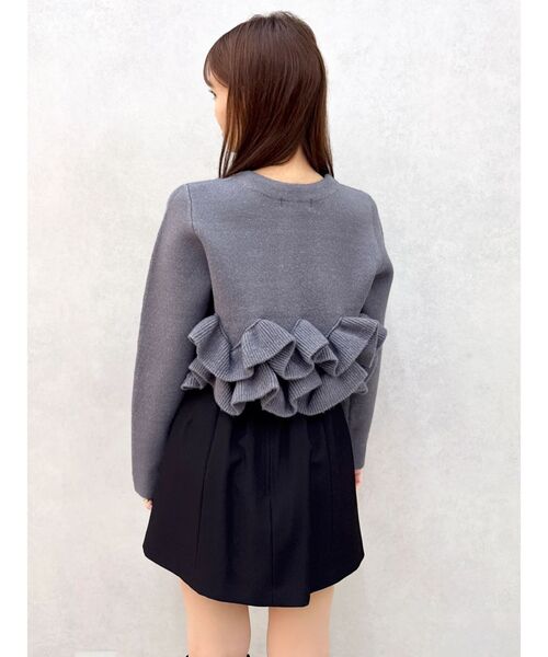 dazzlin（ダズリン）の「ヘムフリルニットジャケット（ノーカラージャケット・レディース・チャコールグレー/ブルー/アイボリー・FREE）」の17枚目の写真