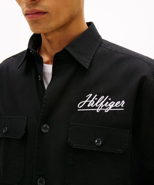 TOMMY HILFIGER(トミーヒルフィガー)の「ヘリンボーンオーバーシャツ(シャツ/ブラウス・メンズ・ブラック・SMALL/MEDIUM)」の2枚目の写真