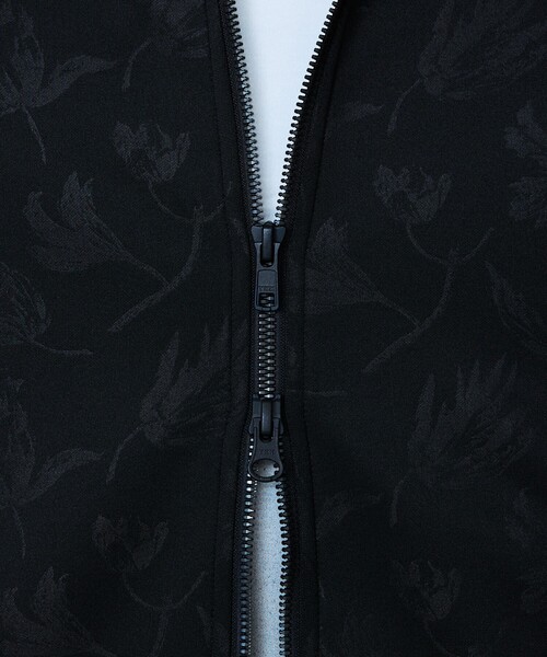 5351 POUR LES HOMMES（ゴーサンゴーイチプールオム）の「【セットアップ対応】リーフ柄　ジップ パーカー（パーカー・メンズ・ブラック/ライトグレー・46/44/50/48）」の11枚目の写真