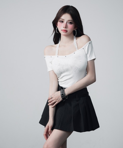 VEILA(ヴェイラ)の「フェイクレイヤード ホルターネック レースアップ ショートTシャツ(Tシャツ/カットソー・レディース・グレー/ホワイト・フリー)」の16枚目の写真