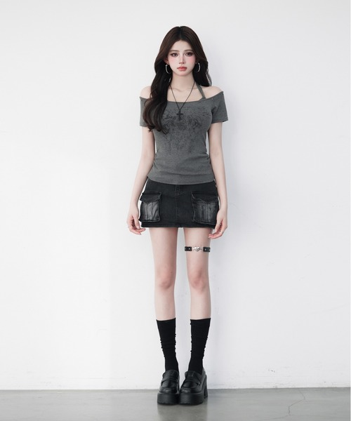 VEILA(ヴェイラ)の「フェイクレイヤード ホルターネック レースアップ ショートTシャツ(Tシャツ/カットソー・レディース・グレー/ホワイト・フリー)」の11枚目の写真