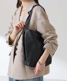 PAPILLONNER | PAPILLONNER/レザーワンハンドルバッグ(ショルダーバッグ)