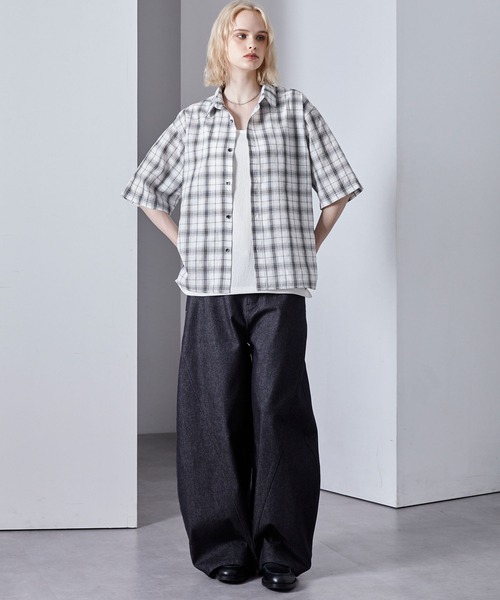 Loose/ルース(ルース)の「セミシアー ベーシック ワッシャーチェックシャツ(シャツ/ブラウス・メンズ・ホワイト/ダークグレー/ブルー・S/L/M)」の8枚目の写真