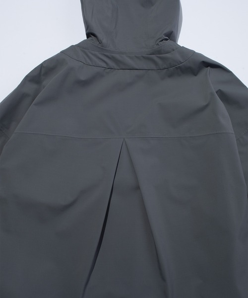 F/CE. (エフシーイー)の「F/CE. PERTEX 2WAY WRAP JACKET / エフシーイー パーテックス ツーウェイ ラップ ジャケット(ナイロンジャケット・メンズ・グレー/ピンク/ブラック・SMALL/MEDIUM/LARGE)」の12枚目の写真