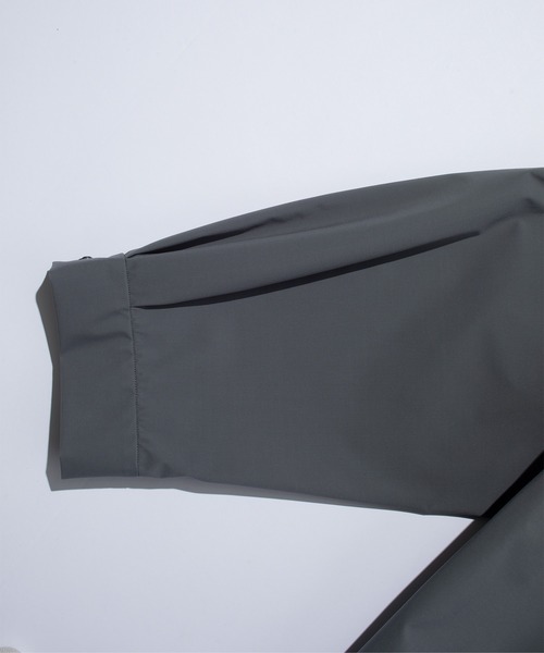 F/CE. (エフシーイー)の「F/CE. PERTEX 2WAY WRAP JACKET / エフシーイー パーテックス ツーウェイ ラップ ジャケット(ナイロンジャケット・メンズ・グレー/ピンク/ブラック・SMALL/MEDIUM/LARGE)」の18枚目の写真