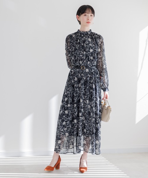 Paradise Picnic（パラダイスピクニック）の「TRANOI. スタンドカラーレトロフラワーワンピース（ワンピース・レディース・アイボリー/ブラック・FREE）」の14枚目の写真