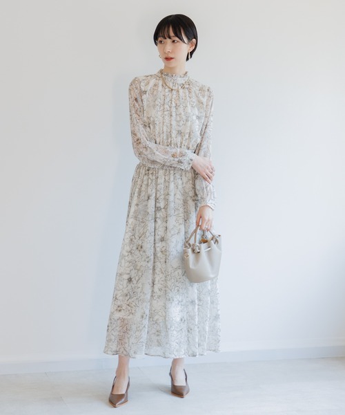 Paradise Picnic（パラダイスピクニック）の「TRANOI. スタンドカラーレトロフラワーワンピース（ワンピース・レディース・アイボリー/ブラック・FREE）」の12枚目の写真