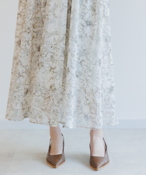 Paradise Picnic（パラダイスピクニック）の「TRANOI. スタンドカラーレトロフラワーワンピース（ワンピース・レディース・アイボリー/ブラック・FREE）」の21枚目の写真