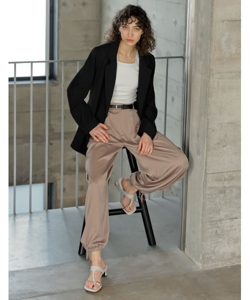 Re:EDIT（リエディ）の「スクエアトゥメタルモチーフヒールトングサンダル（サンダル・レディース・ホワイト/モカ/ブラック・X-LARGE/LARGE/MEDIUM/SMALL）」の6枚目の写真