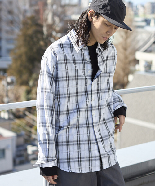 Firsthand(ファーストハンド)の「Firsthand/ファーストハンド ビッグシルエット オンブレ チェックシャツ / 長袖 / レギュラーカラー(シャツ/ブラウス・メンズ・ブラック/グレー/ホワイト・LARGE/MEDIUM)」の2枚目の写真