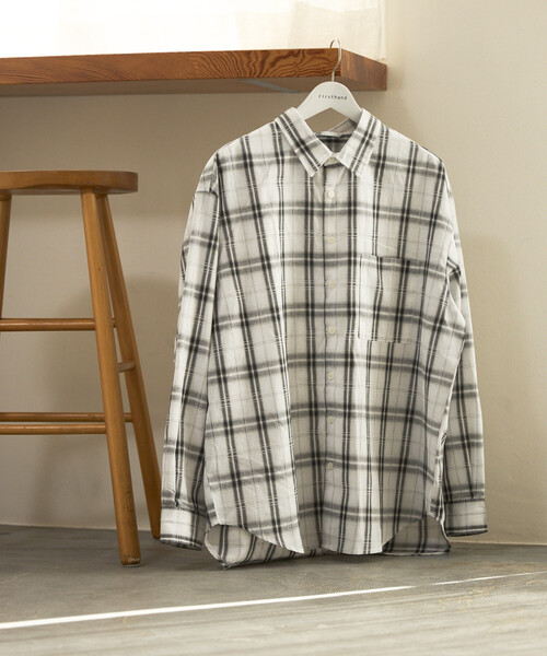 Firsthand(ファーストハンド)の「Firsthand/ファーストハンド ビッグシルエット オンブレ チェックシャツ / 長袖 / レギュラーカラー(シャツ/ブラウス・メンズ・ブラック/グレー/ホワイト・LARGE/MEDIUM)」の4枚目の写真