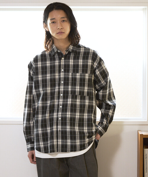 Firsthand(ファーストハンド)の「Firsthand/ファーストハンド ビッグシルエット オンブレ チェックシャツ / 長袖 / レギュラーカラー(シャツ/ブラウス・メンズ・ブラック/グレー/ホワイト・LARGE/MEDIUM)」の20枚目の写真