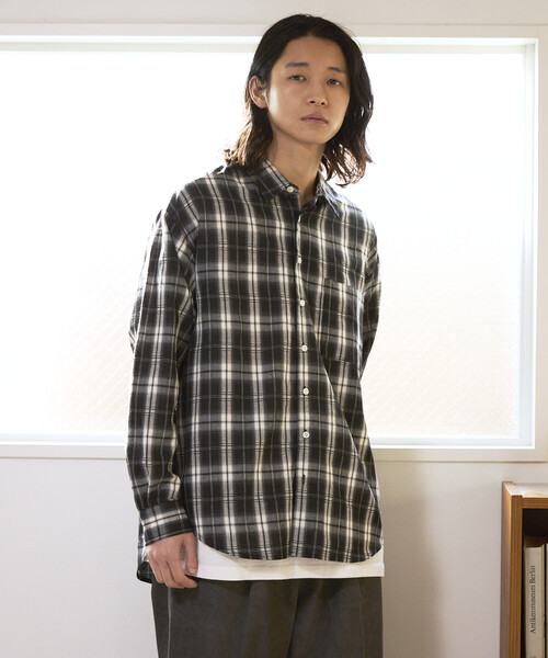 Firsthand(ファーストハンド)の「Firsthand/ファーストハンド ビッグシルエット オンブレ チェックシャツ / 長袖 / レギュラーカラー(シャツ/ブラウス・メンズ・ブラック/グレー/ホワイト・LARGE/MEDIUM)」の21枚目の写真