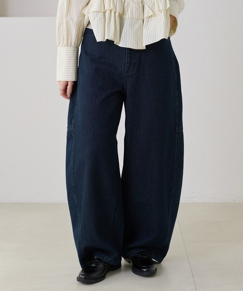 apres jour clair(アプレジュールクレア)の「【apres jour clair】カーブデザインデニムパンツ(デニムパンツ・レディース・インディゴブルー/アイボリー/ライトブルー/ブラウン系その他・LARGE/SMALL/MEDIUM)」の4枚目の写真
