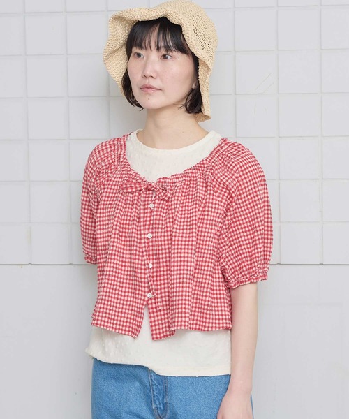 l'atelier du savon（アトリエドサボン）の「ちぢみギンガム リボンのついたまんまるブラウス（シャツ/ブラウス・レディース・レッド・FREE）」の2枚目の写真