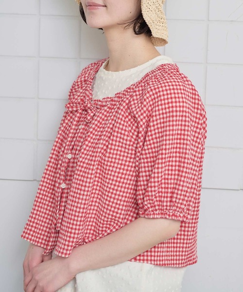 l'atelier du savon（アトリエドサボン）の「ちぢみギンガム リボンのついたまんまるブラウス（シャツ/ブラウス・レディース・レッド・FREE）」の7枚目の写真