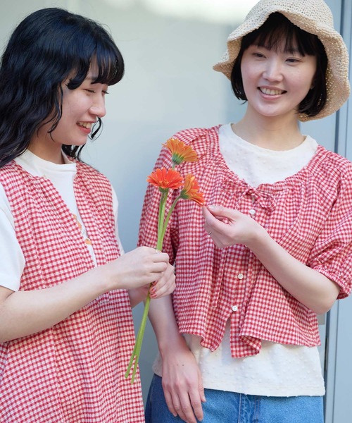 l'atelier du savon（アトリエドサボン）の「ちぢみギンガム リボンのついたまんまるブラウス（シャツ/ブラウス・レディース・レッド・FREE）」の19枚目の写真