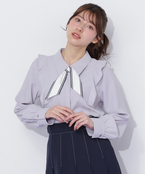 JILL by JILL STUART（ジルバイジルスチュアート）の「スカーフ付きブラウス（シャツ/ブラウス・レディース・ピンク/ホワイト/グレー・FREE）」の16枚目の写真