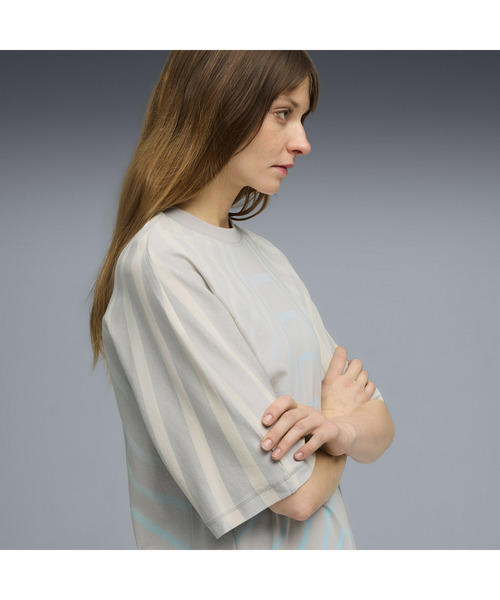 PUMA(プーマ)の「PUMA プーマ ユニセックス セラレーター グラフィック 半袖 Tシャツ(Tシャツ/カットソー・メンズ・ブラック/グレー系その他2・X-LARGE/SMALL/LARGE/MEDIUM)」の9枚目の写真