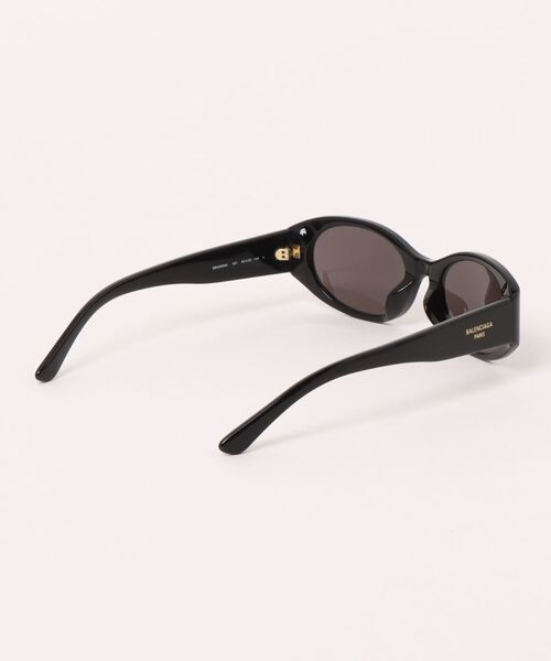 BALENCIAGA(バレンシアガ)の「【BALENCIAGA/バレンシアガ】オーバル サングラス BB0369SK 001(サングラス・レディース・ブラック・FREE)」の3枚目の写真