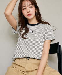 MARY QUANT（マリークワント）の「MARY QUANT × PUBLUX/マリークワント ワンポイント 刺繍 ロゴTシャツ　限定展開（Tシャツ/カットソー）」
