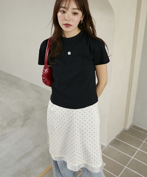 MARY QUANT（マリークワント）の「MARY QUANT × PUBLUX/マリークワント ワンポイント 刺繍 ロゴTシャツ　限定展開（Tシャツ/カットソー・レディース・ブラウン/レッド/オフホワイト/チャコールグレー/ネイビー/ブラック/その他・ﾌﾘ-）」の8枚目の写真