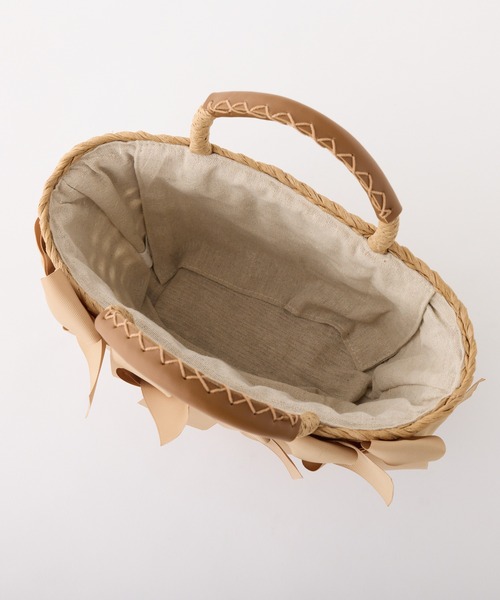 one after another NICE CLAUP(ワンアフターアナザーナイスクラップ)の「リボン付きペーパーかごバック(かごバッグ・レディース・ベージュ/ブラック・FREE)」の9枚目の写真