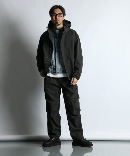 NANGA(ナンガ)の「NANGA×DUFFER DRY COTTON FIELD PARKA:ナンガ別注 セットアップ対応 ドライコットン フィールドパーカー(マウンテンパーカー・メンズ・ブラック/カーキ/ベージュ・MEDIUM/LARGE)」の5枚目の写真