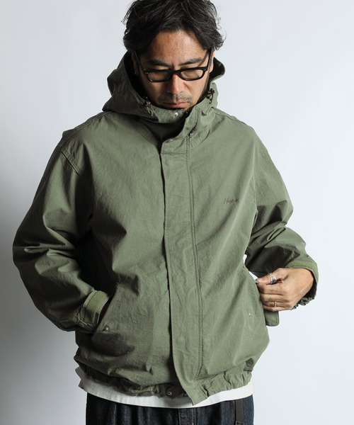 NANGA(ナンガ)の「NANGA×DUFFER DRY COTTON FIELD PARKA:ナンガ別注 セットアップ対応 ドライコットン フィールドパーカー(マウンテンパーカー・メンズ・ブラック/カーキ/ベージュ・MEDIUM/LARGE)」の8枚目の写真