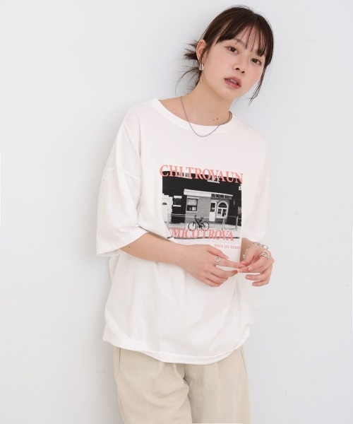 Bab(バブ)の「フォトプリントカラーロゴ半袖Tシャツ(Tシャツ/カットソー・レディース・ブルーグリーン/ピンク・MEDIUM)」の6枚目の写真