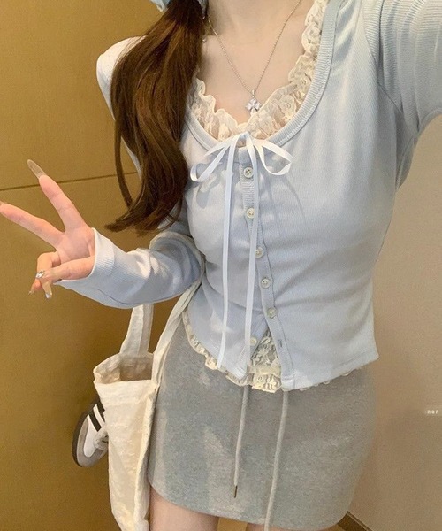 Nia(ニア)の「【人気急上昇アイテム!】Nia(ニア)/レイヤード風レースリボンカットソー(Tシャツ/カットソー・レディース・ピンク/ブルー/グレー・MEDIUM/SMALL)」の4枚目の写真