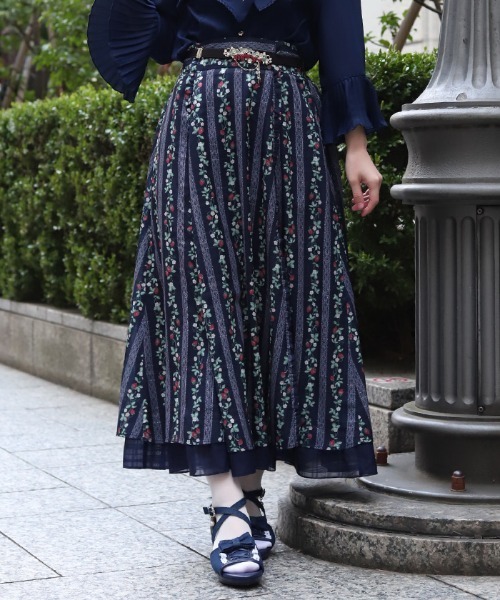 axes femme（アクシーズファム）の「苺柄切替フレアスカート（スカート・レディース・レッド/ネイビー/キナリ・FREE）」の13枚目の写真