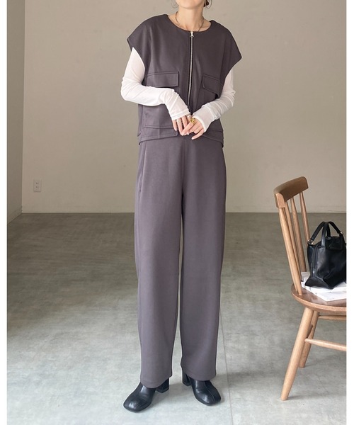 She's Closet(シーズクローゼット)の「フロントジップベスト&パンツスタイル セットアップ(セットアップ・レディース・チャコールグレー/ブラック/アイボリー/ブラウン・FREE)」の13枚目の写真